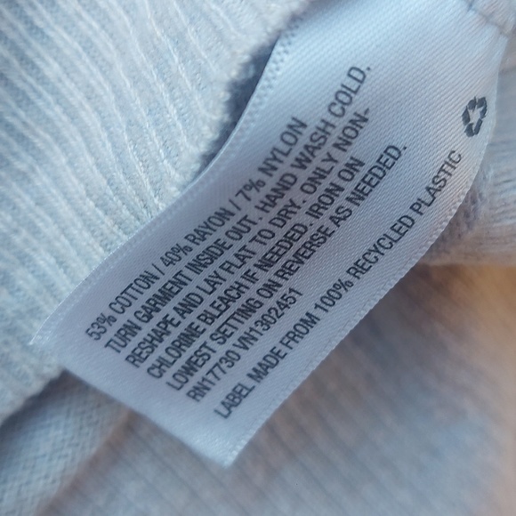 Bejeweled sweater - Picture 6 of 9